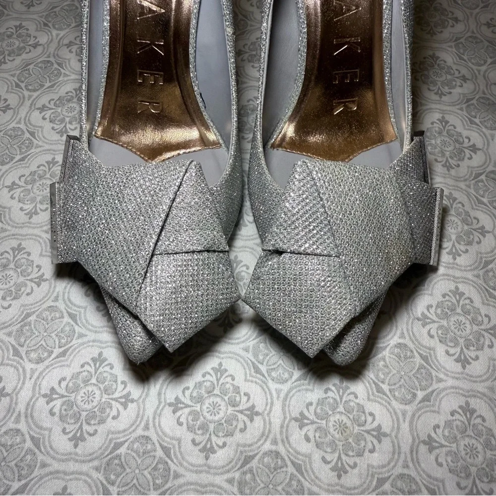Ted Baker London Lurex Bow Pointed Toe Pumps Sz 39 Silver Glitter Heels